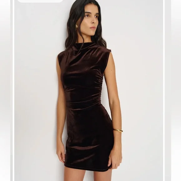 Reformation Alden Knit Dress in Chocolate Velvet Size S - Picture 2 of 14